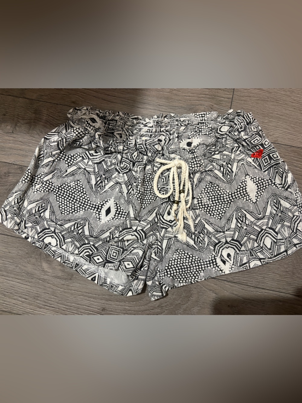 Bundle  womens Drawstring Shorts Roxy size small